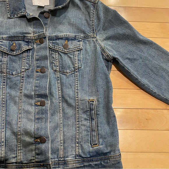 Old Navy Jean Jacket size small - Picture 2 of 5
